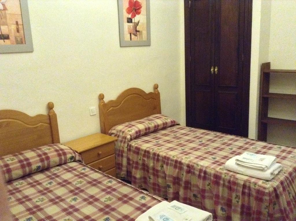 Pension La Milagrosa Granada Oda fotoğraf